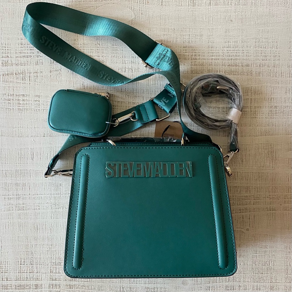 Steve Madden Evelyn Bag in Color Evergreen